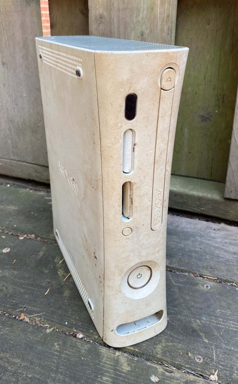 Microsoft Xbox 360 Video Game Console Only - Falcon White No Power Cord!!!